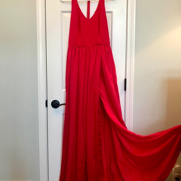 Vera Wang Halter V Neck Gown with Sash - Picture 5 of 10